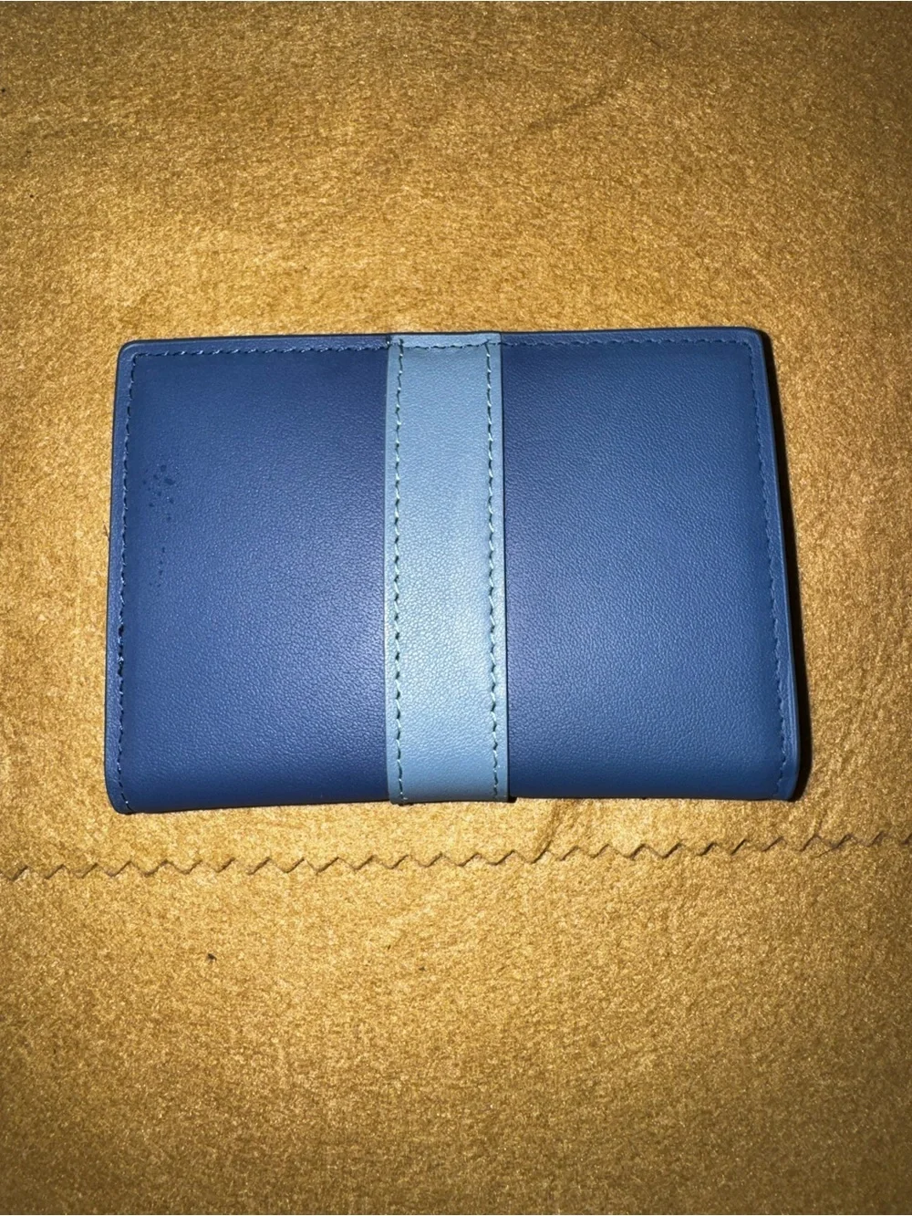 N/A compact leather